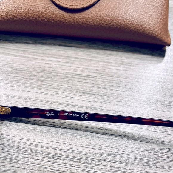 **SOLD** RayBan Sunglasses - RB 4246 - Picture 5 of 6